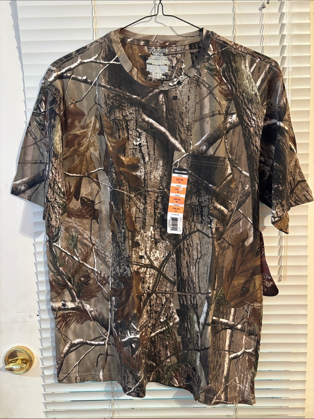 New VTG Realtree AP Camo Pocket T-Shirt Mens Hunting Camouflage, NOS Size Medium